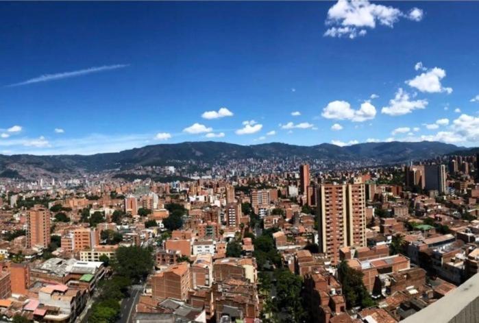 13 Trece Aparta Hotel